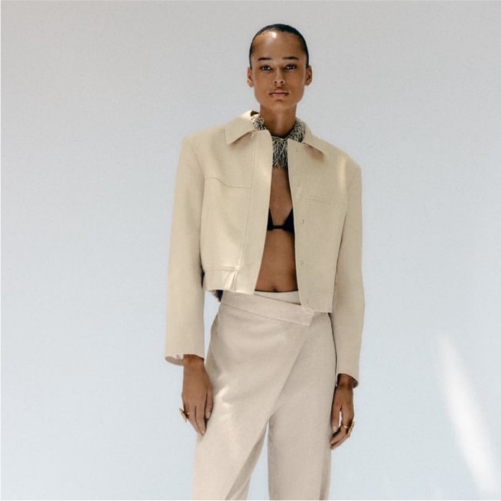 Zara Cream/tan Collared Jacket cropped bomber